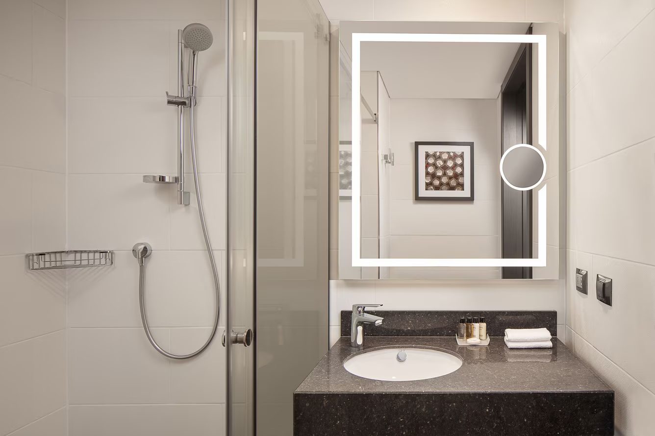 Deluxe bathroom